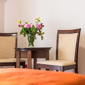** Hotel Airpark Polonia