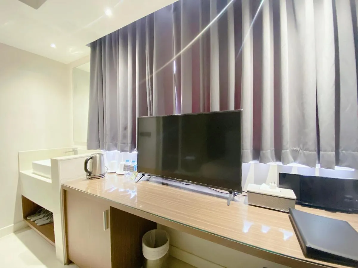 The Luxe Hotel Ho Chi Minh City 3*,  Vietnam