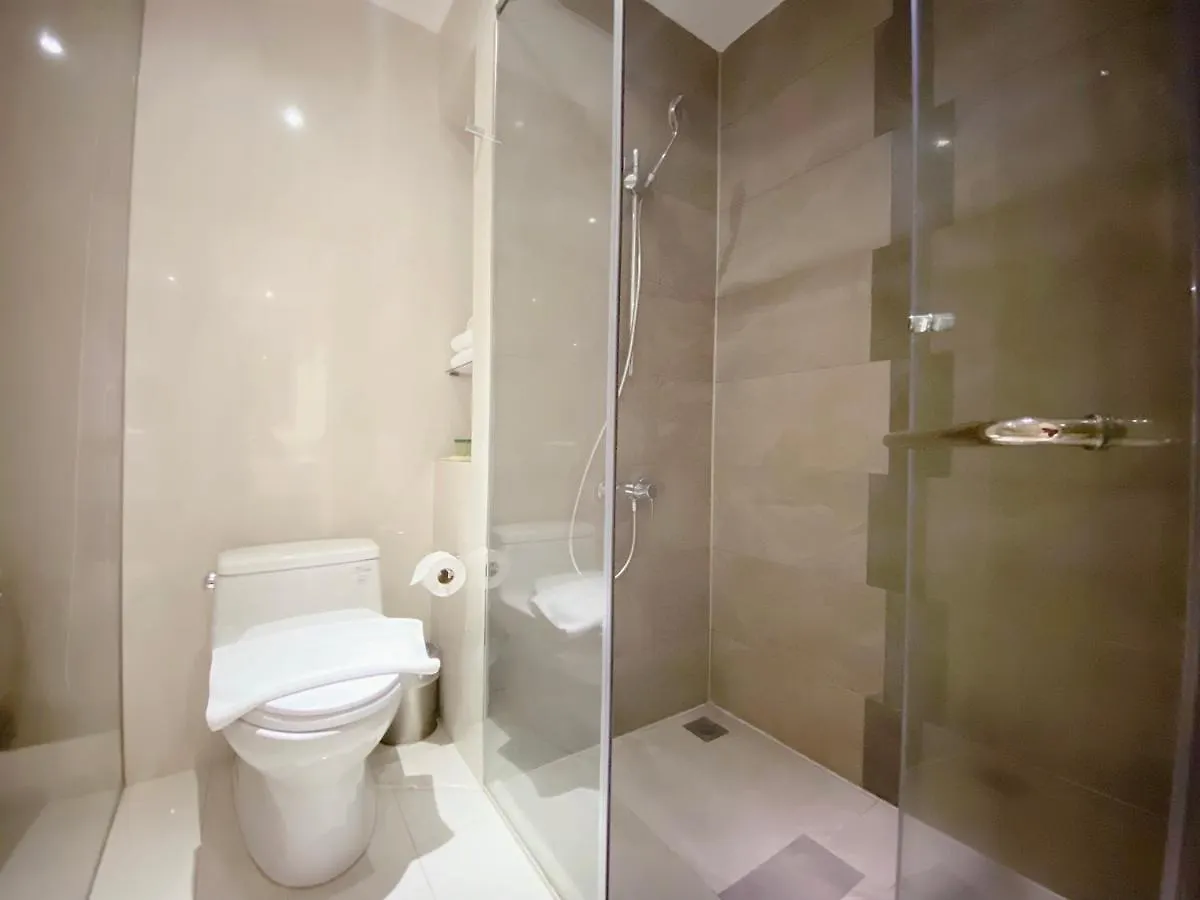 The Luxe Hotel Ho Chi Minh City 3*,  Vietnam