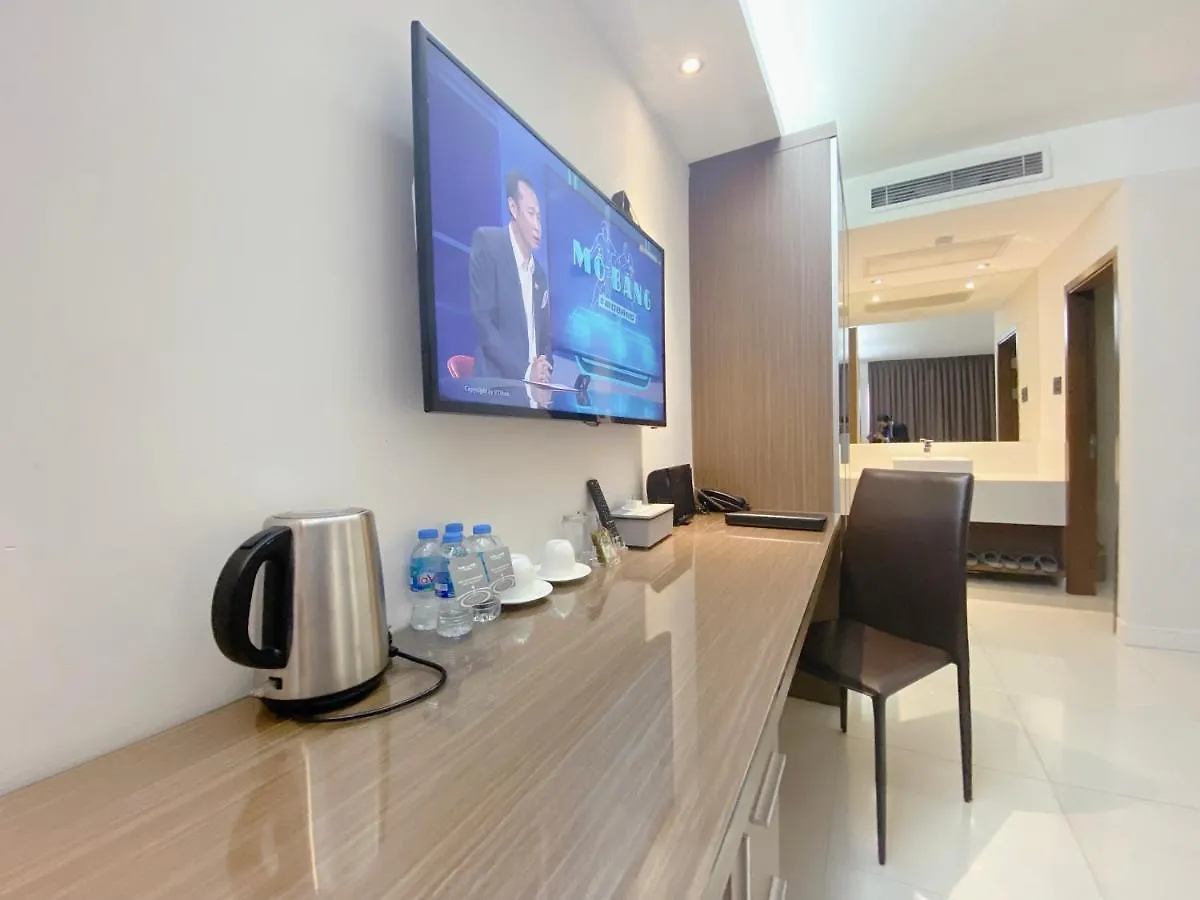 The Luxe Hotel Ho Chi Minh City 3*,